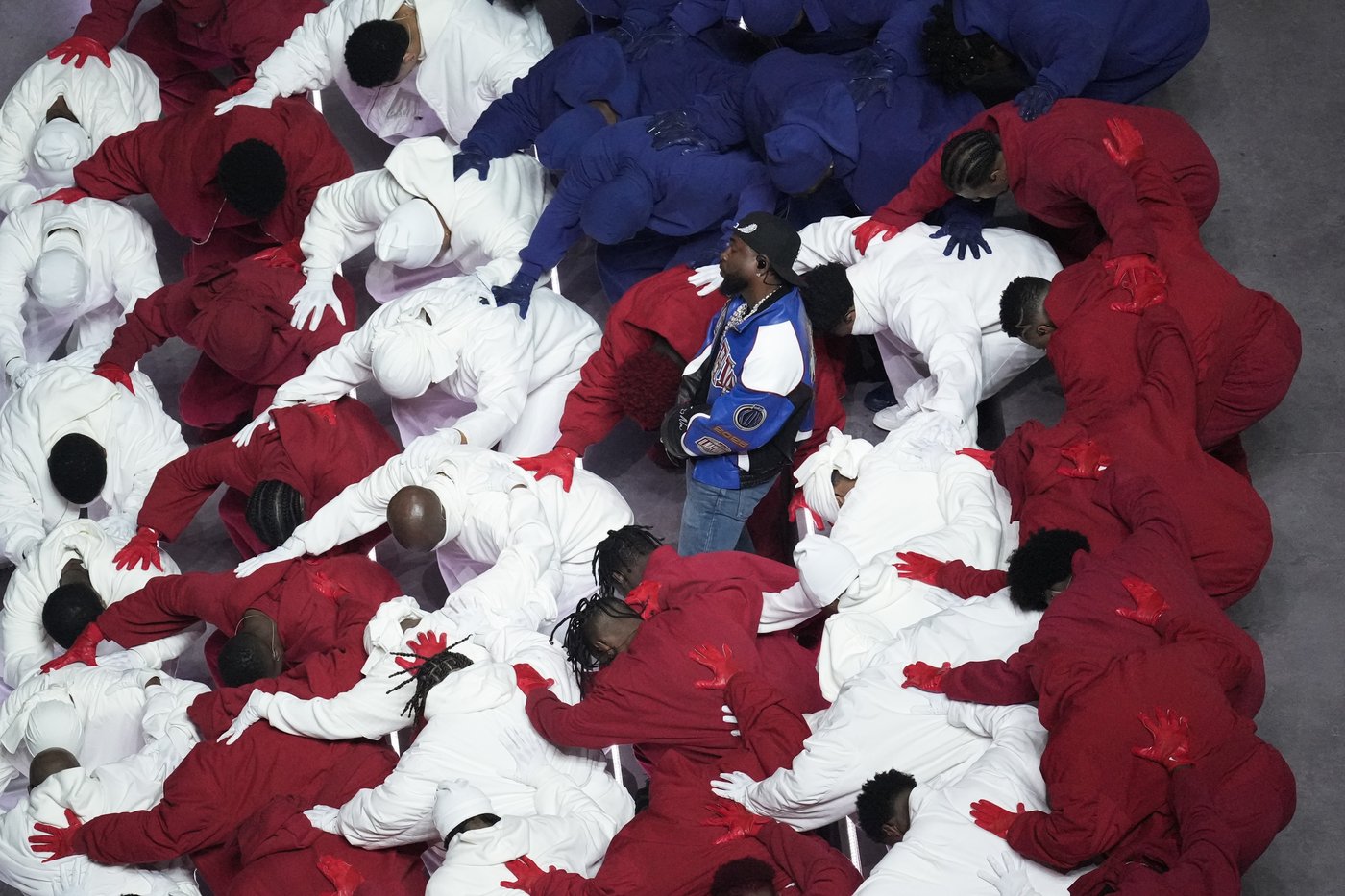 Review: Kendrick Lamar brings America and 'Not Like Us' into history-making Super Bowl halftime show | iNFOnews.ca Review: Kendrick Lamar brings America and 'Not Like Us' into history-making Super Bowl halftime show | iNFOnews.ca