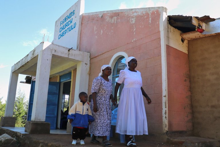 Loud worship and other contrasts set apart Kenya's large community of Quakers | iNFOnews.ca