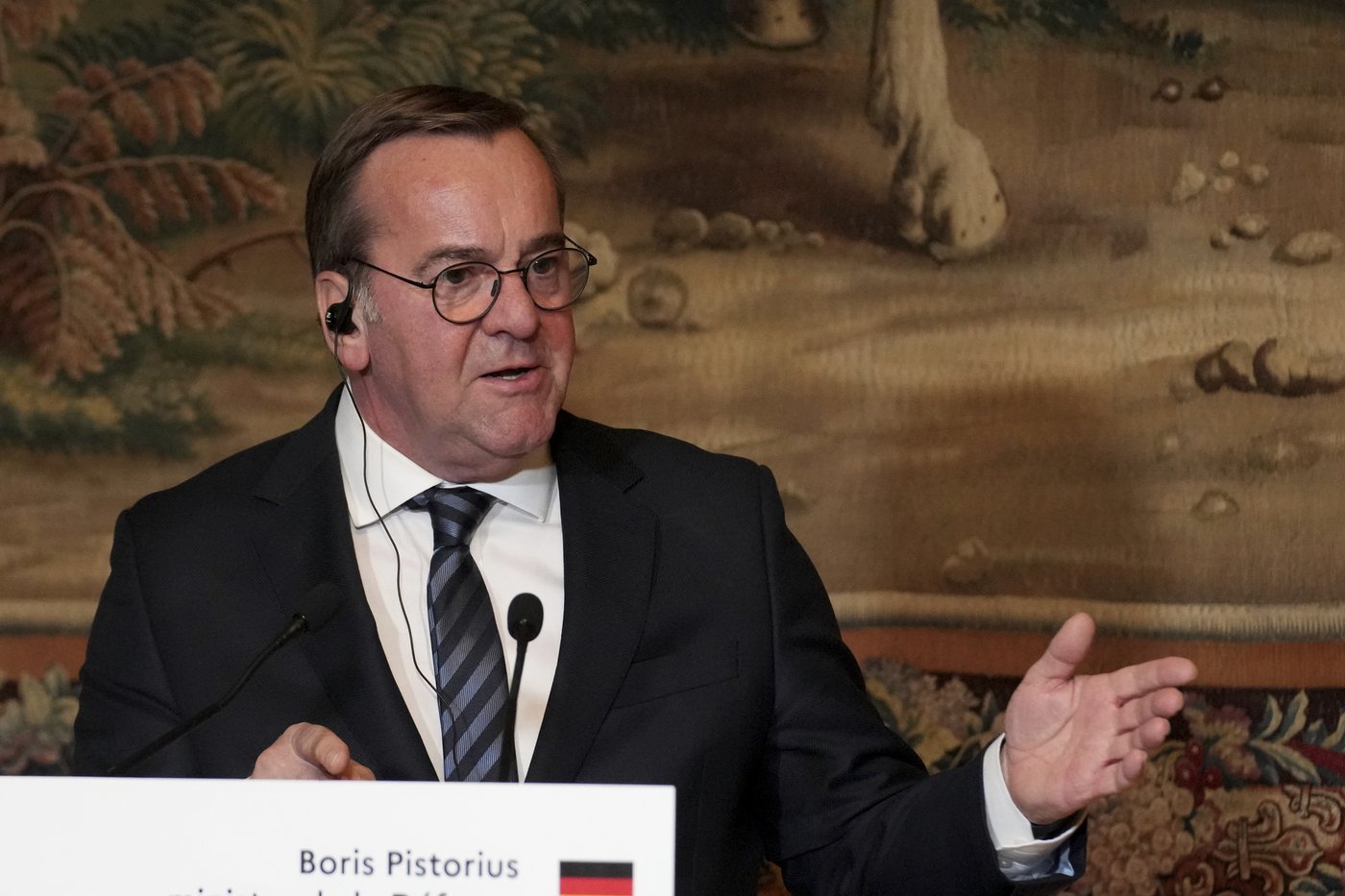 Germany's defense minister says damage to 2 Baltic data cables appears to be sabotage | iNFOnews.ca Germany's defense minister says damage to 2 Baltic data cables appears to be sabotage | iNFOnews.ca