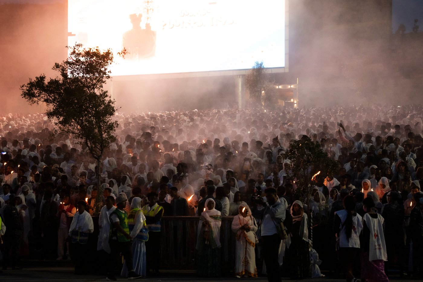 Ethiopians celebrate Meskel holiday with pomp, despite recent fighting in Tigray | iNFOnews.ca Ethiopians celebrate Meskel holiday with pomp, despite recent fighting in Tigray | iNFOnews.ca