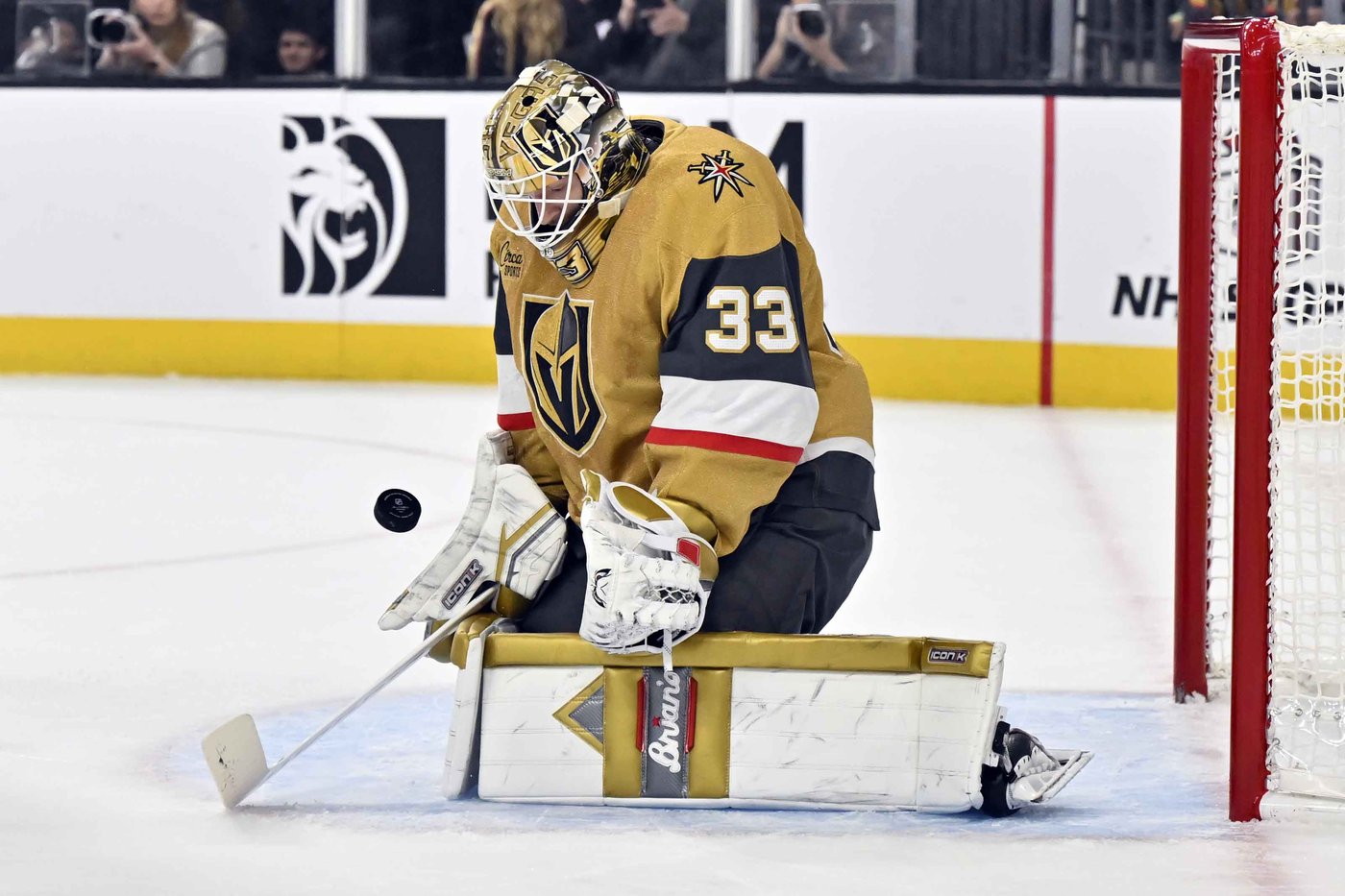 Golden Knights ride power play to 3-2 win over Stars in Mark Stone's return from injury | iNFOnews.ca