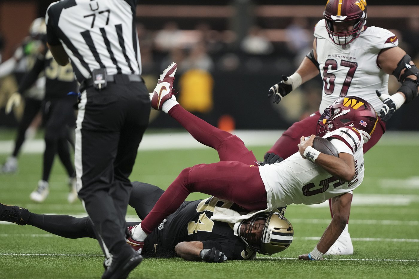 Jayden Daniels was sacked 8 times, and the Commanders rookie QB shoulders some of the blame | iNFOnews.ca Jayden Daniels was sacked 8 times, and the Commanders rookie QB shoulders some of the blame | iNFOnews.ca