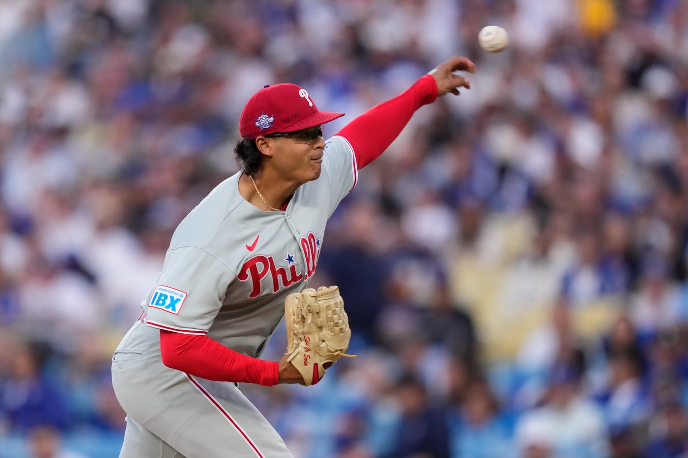 Phillies rally past the Dodgers 4-3 on Edmundo Sosa's homer in 8th | iNFOnews.ca