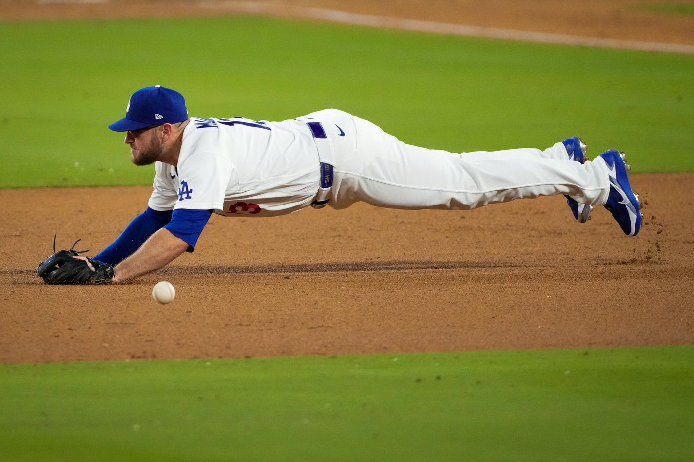Dodgers down 3-0 to Brewers in NLCS and must win 4 in a row for chance at 3rd straight championship | iNFOnews.ca Dodgers down 3-0 to Brewers in NLCS and must win 4 in a row for chance at 3rd straight championship | iNFOnews.ca
