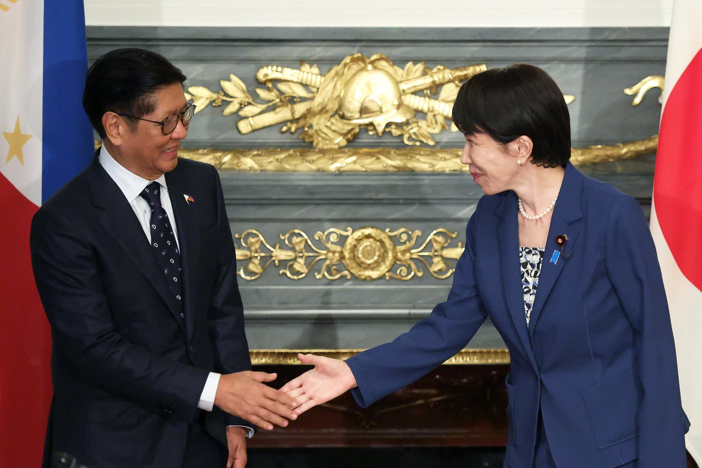 Japan woos Philippine leader during state visit with arms sales and China in mind | iNFOnews.ca