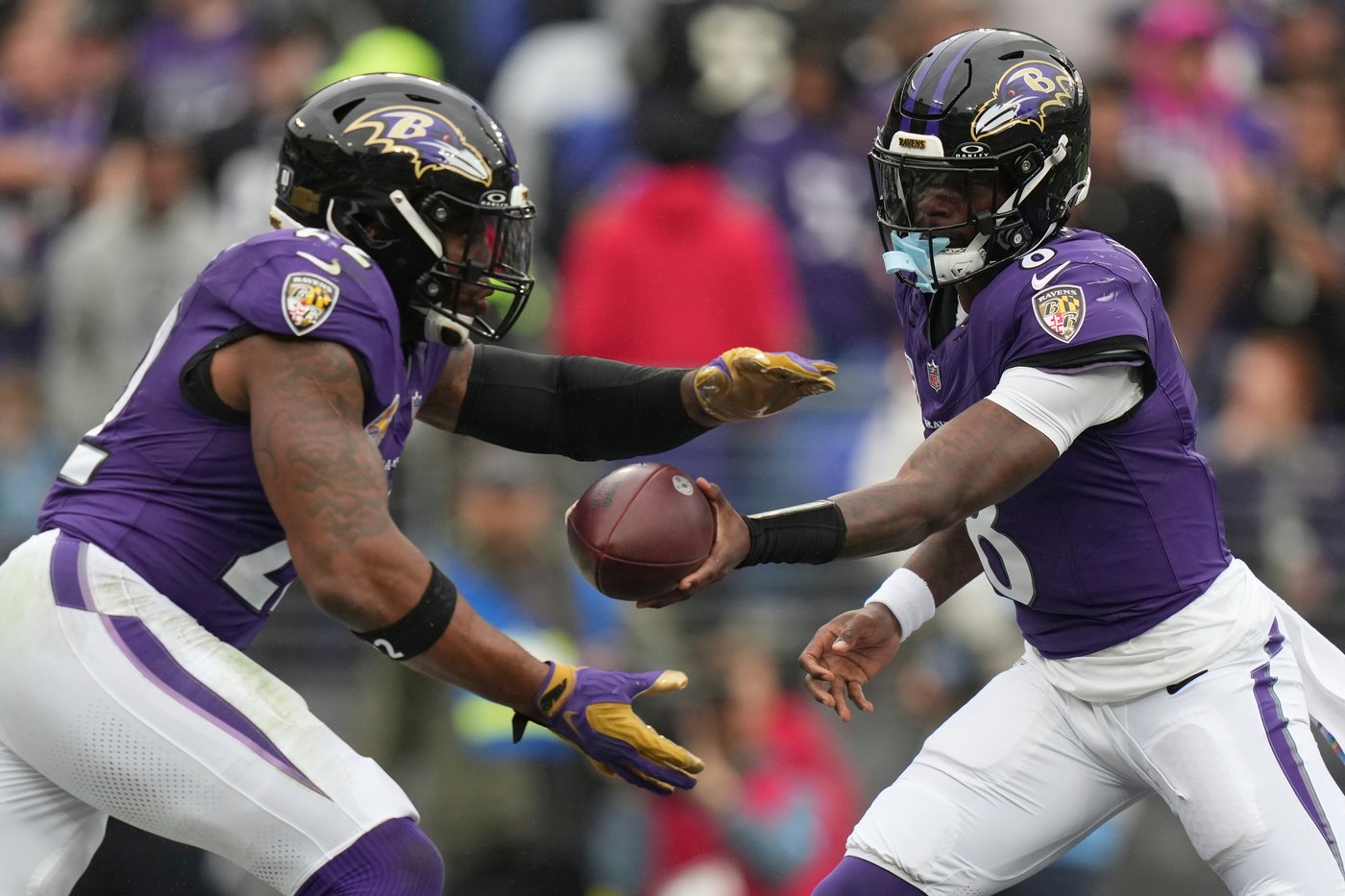 Ravens beat Titans 24-18 but lose Lamar Jackson to ankle injury. Henry scores against his old team | iNFOnews.ca
