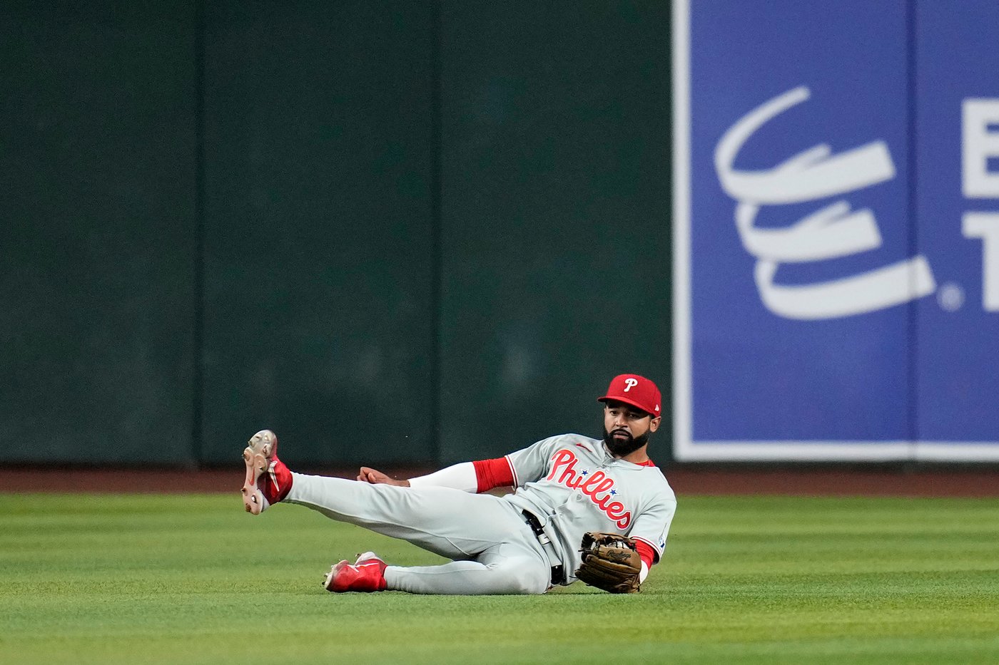 Bryce Harper reaches base 5 times, Phillies beat the Diamondbacks 7-1 for 6th straight win | iNFOnews.ca Bryce Harper reaches base 5 times, Phillies beat the Diamondbacks 7-1 for 6th straight win | iNFOnews.ca