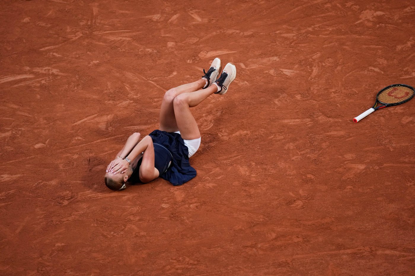 Coco Gauff's French Open title defense ends while Naomi Osaka's fashion show continues in Paris | iNFOnews.ca