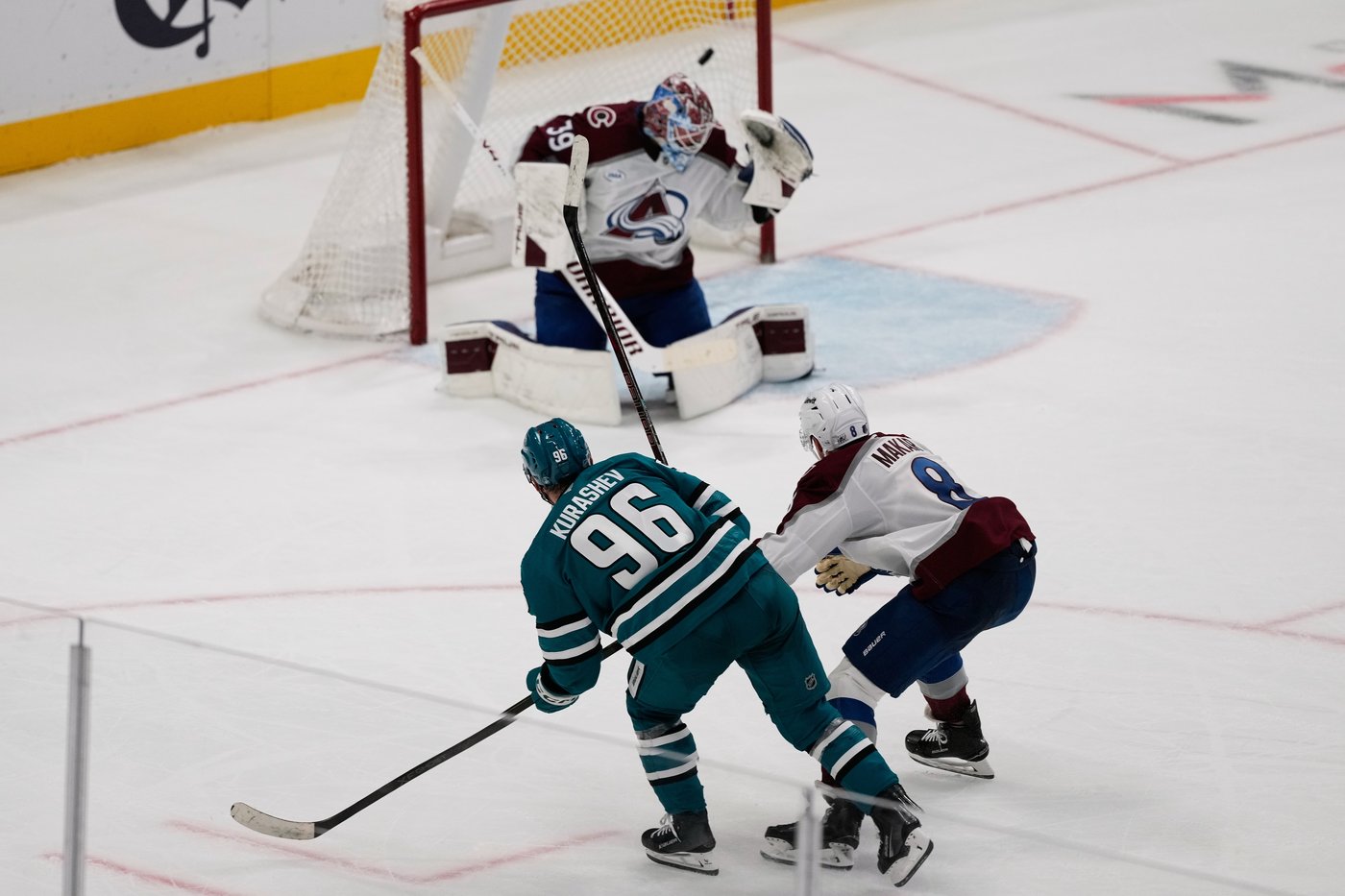Kurashev scores 1:48 into OT, Sharks beat Avalanche 3-2 | iNFOnews.ca