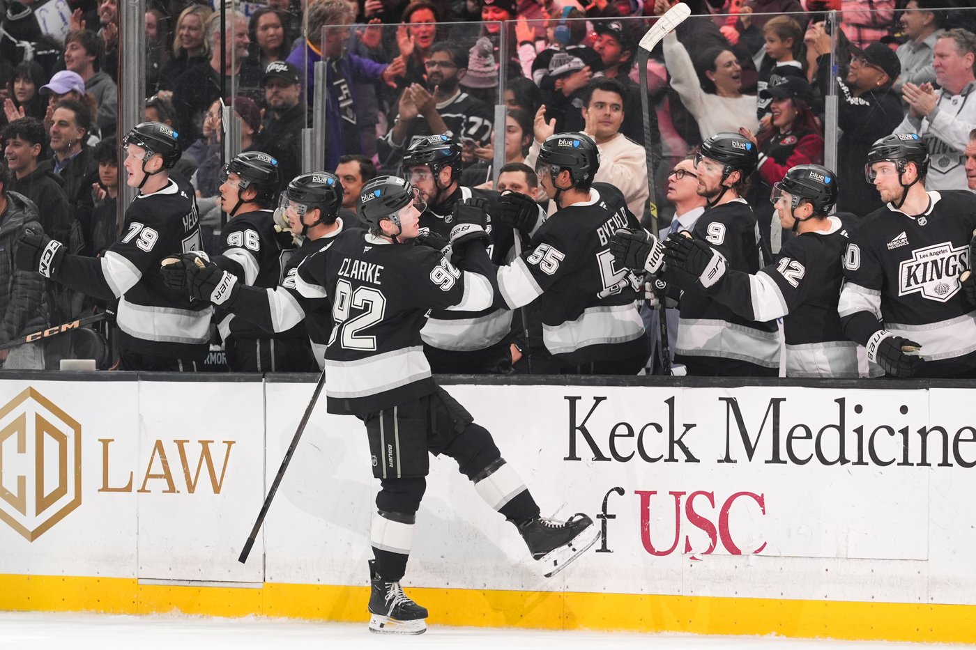 Clarke's power-play goal ends Kings' 3-game losing streak | iNFOnews.ca Clarke's power-play goal ends Kings' 3-game losing streak | iNFOnews.ca