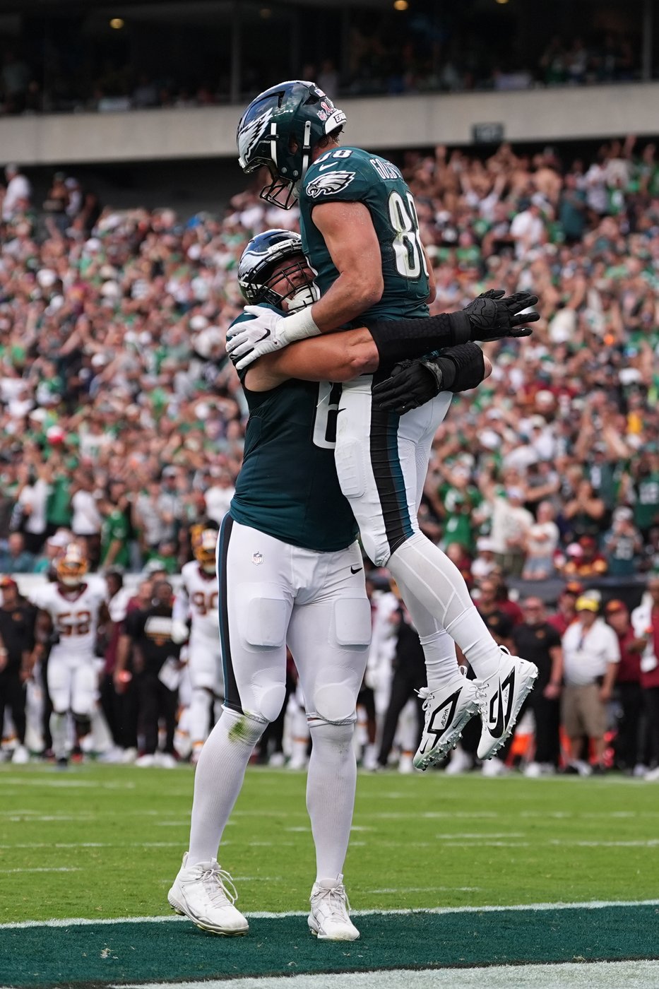 Eagles All-Pro offensive lineman Lane Johnson retires after 14 seasons | iNFOnews.ca Eagles All-Pro offensive lineman Lane Johnson retires after 14 seasons | iNFOnews.ca