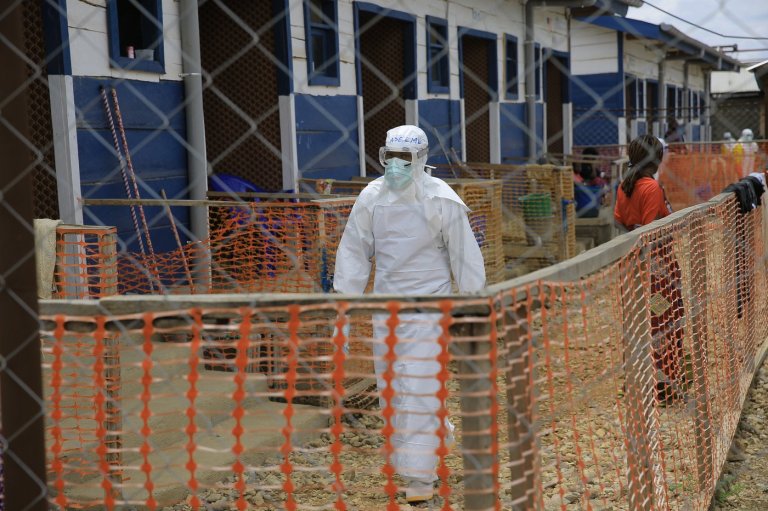 Experts warn of wider spread as Ebola outbreak reaches plateau | iNFOnews.ca
