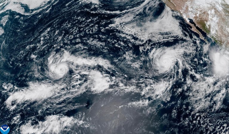 Hurricane Nolo threatening Hawaii with heavy rain as Polo churns near Mexico | iNFOnews.ca
