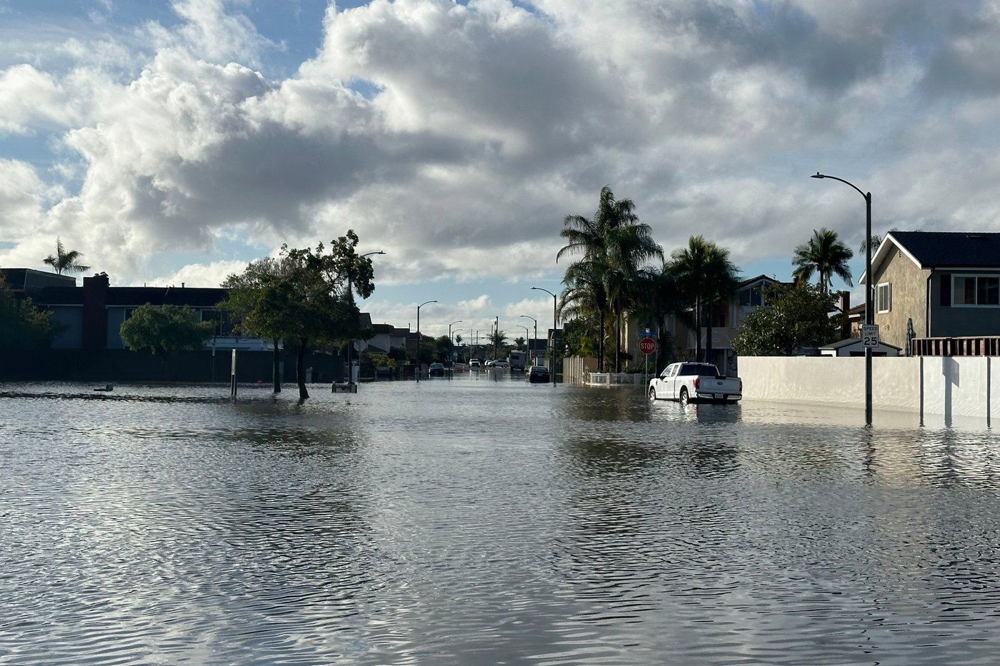 Torrential rains return to Southern California, prompting flash flood warnings before moving east | iNFOnews.ca Torrential rains return to Southern California, prompting flash flood warnings before moving east | iNFOnews.ca