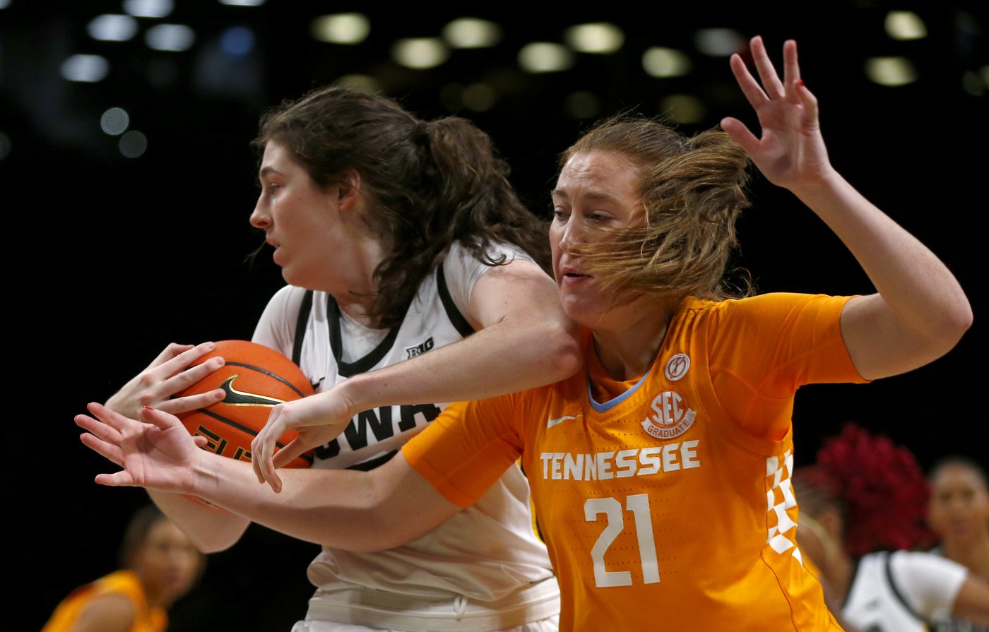 Tennessee uses late run to beat No. 17 Iowa 78-68 in inaugural Women's Champions Classic | iNFOnews.ca