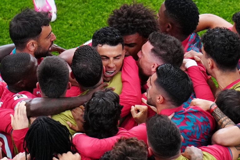 Portugal's Ronaldo and England's Kane are Day 13 focus of World Cup, and other highlights in photos | iNFOnews.ca