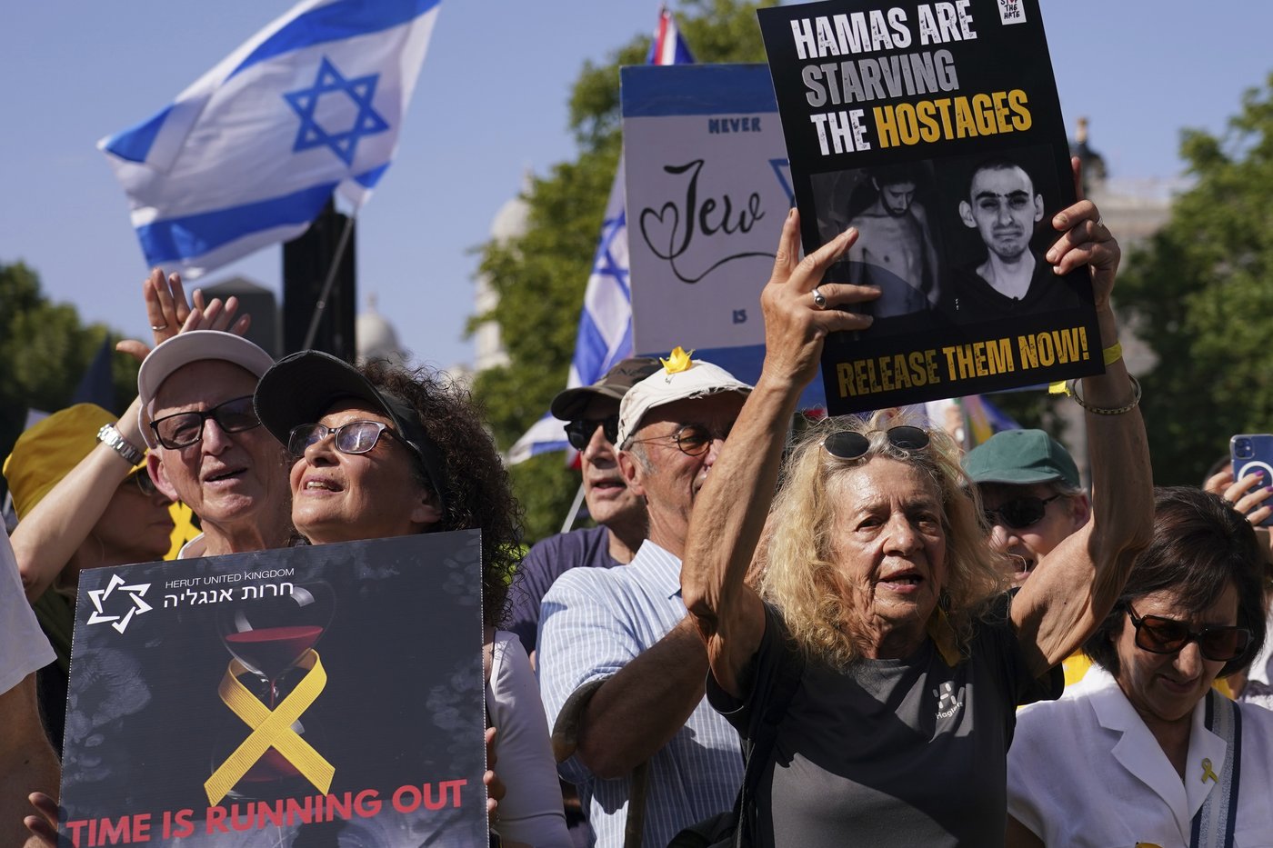 UK police say more than 500 people arrested in pro-Palestinian events over weekend | iNFOnews.ca