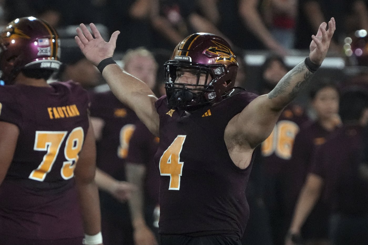 Cam Skattebo runs for 156 yards and 2 TDs, Arizona State knocks off No. 16 Utah 27-19 | iNFOnews.ca
