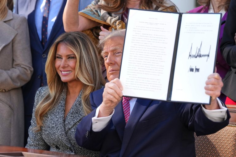Trump signs an order aimed at boosting women's health research, a plan backed by the first lady | iNFOnews.ca