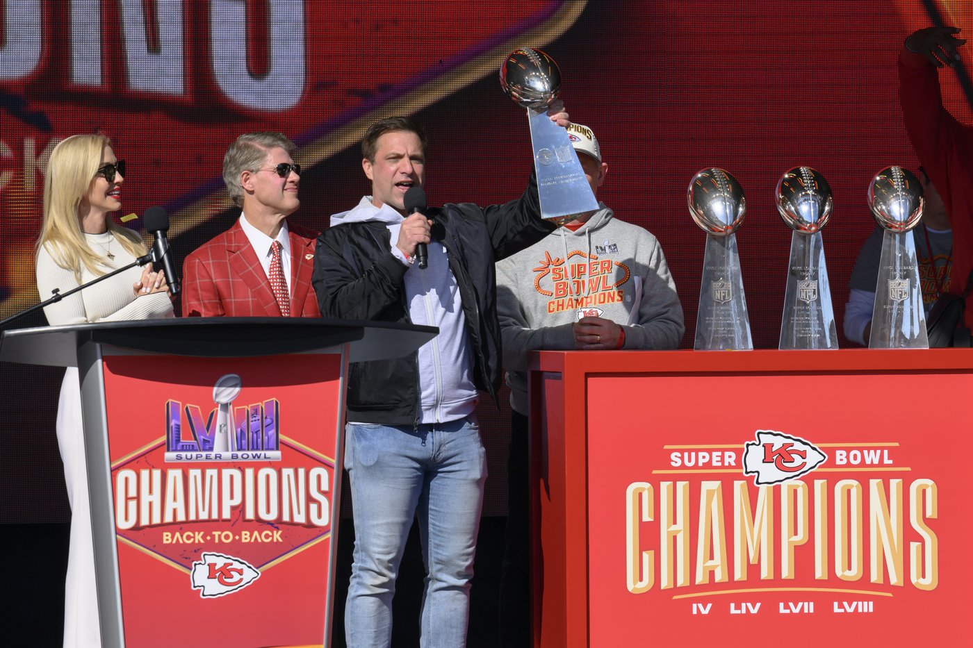From cheeseburger delivery man to architect of a dynasty: Chiefs GM Brett Veach keeps KC humming | iNFOnews.ca From cheeseburger delivery man to architect of a dynasty: Chiefs GM Brett Veach keeps KC humming | iNFOnews.ca