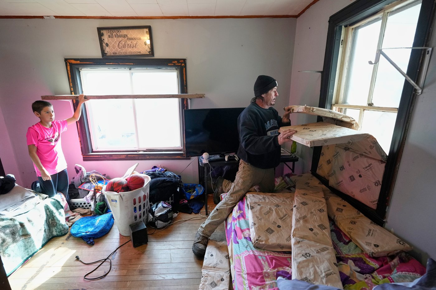 Federal shutdown creates uncertainty for Maine cancer patient struggling to stay warm | iNFOnews.ca Federal shutdown creates uncertainty for Maine cancer patient struggling to stay warm | iNFOnews.ca