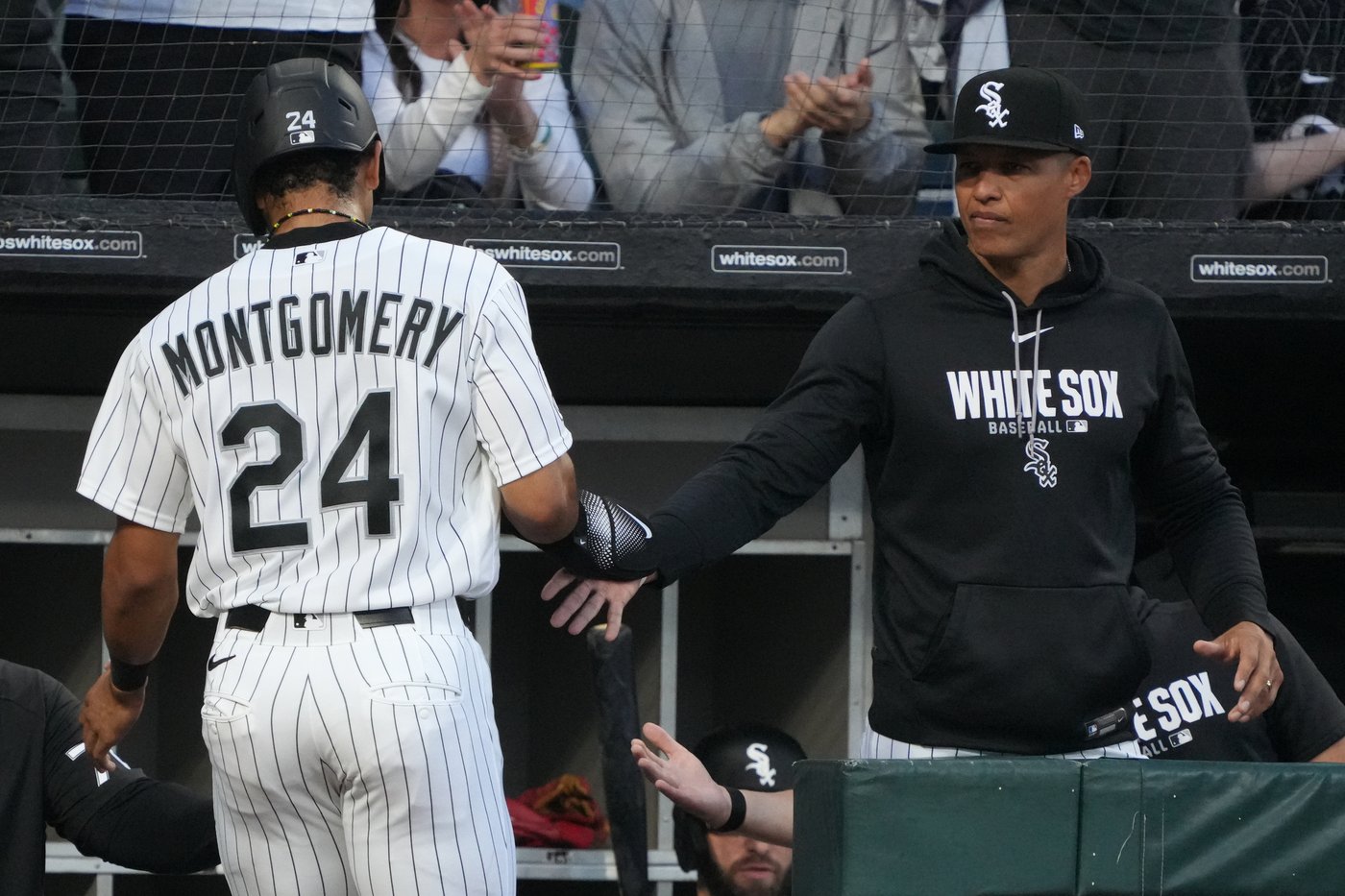 Davis Martin works 6 scoreless innings and White Sox move atop AL Central with 2-1 win over Braves | iNFOnews.ca Davis Martin works 6 scoreless innings and White Sox move atop AL Central with 2-1 win over Braves | iNFOnews.ca
