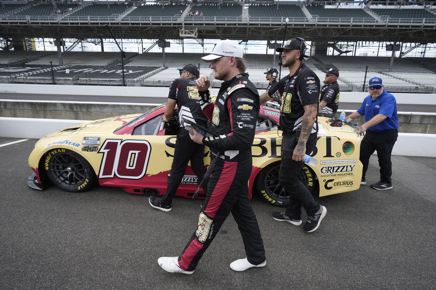 $1 million In-Season Challenge prize sets up the Brickyard 400 for split-screen racing | iNFOnews.ca