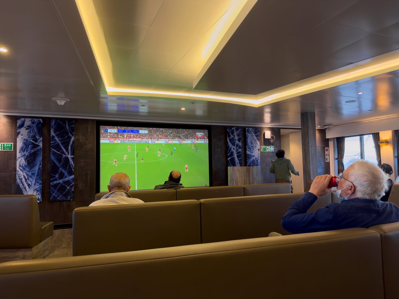 Onboard the hantavirus-stricken cruise ship, in photos | iNFOnews.ca