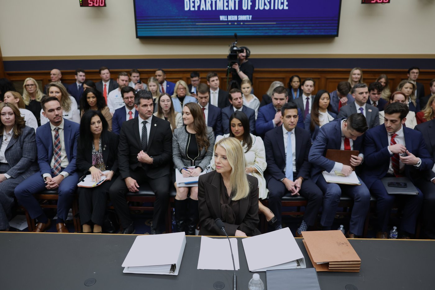 Bondi clashes with Democrats as she struggles to turn the page on Epstein files furor | iNFOnews.ca
