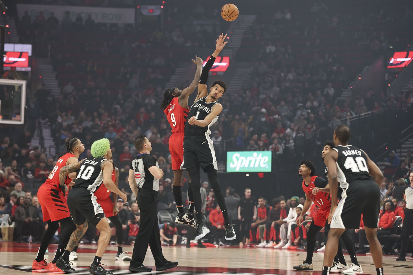 Wembanyama makes 2 free throws with 2.1 seconds left in Spurs' 118-116 win over Trail Blazers | iNFOnews.ca Wembanyama makes 2 free throws with 2.1 seconds left in Spurs' 118-116 win over Trail Blazers | iNFOnews.ca