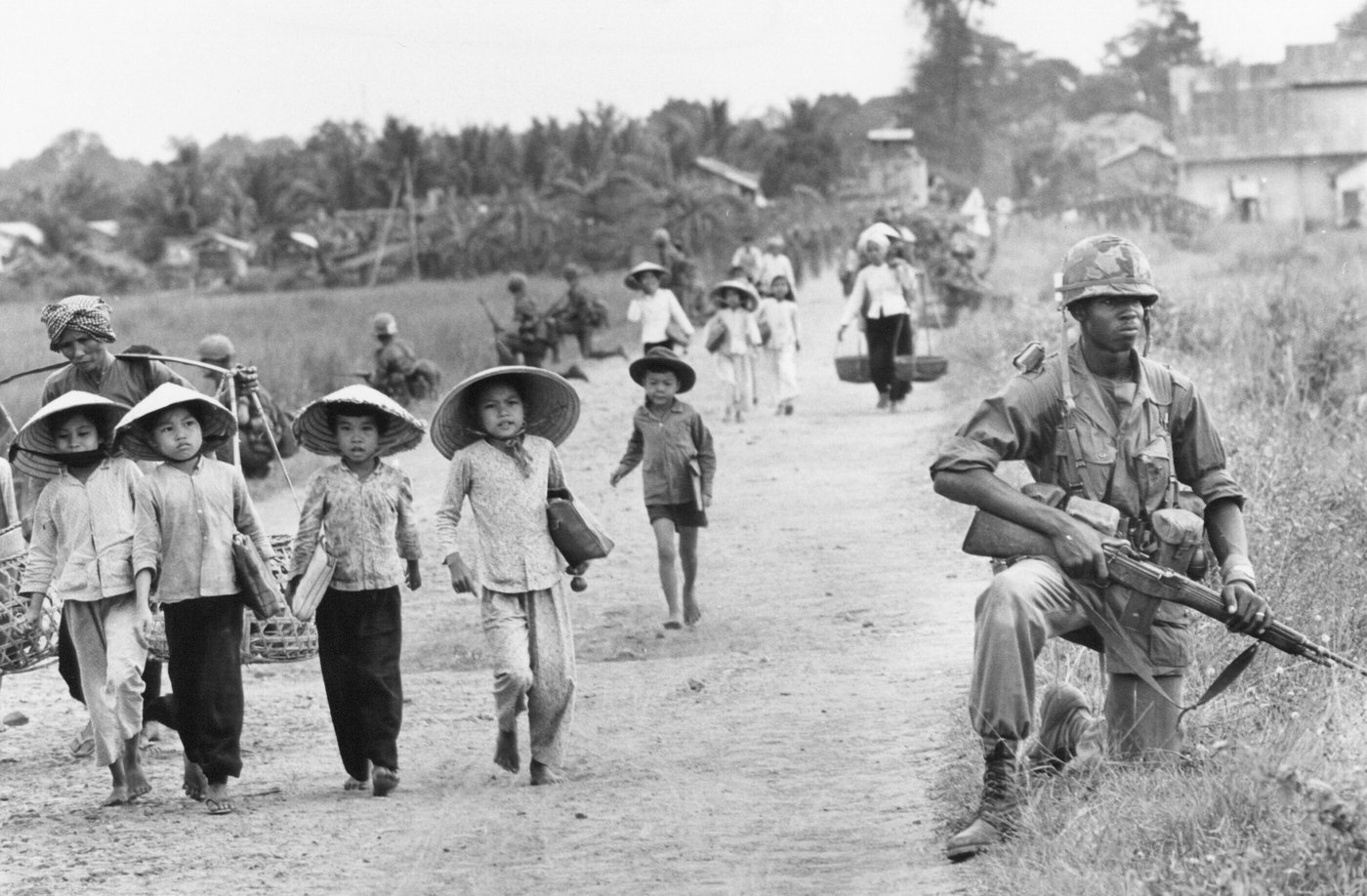 As communist troops streamed into Saigon, a few remaining reporters kept photos and stories flowing | iNFOnews.ca As communist troops streamed into Saigon, a few remaining reporters kept photos and stories flowing | iNFOnews.ca