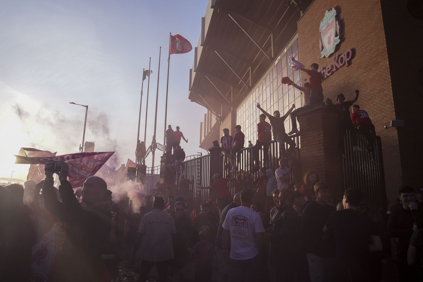 PHOTO COLLECTION: Liverpool Clinch Premier League Title | iNFOnews.ca