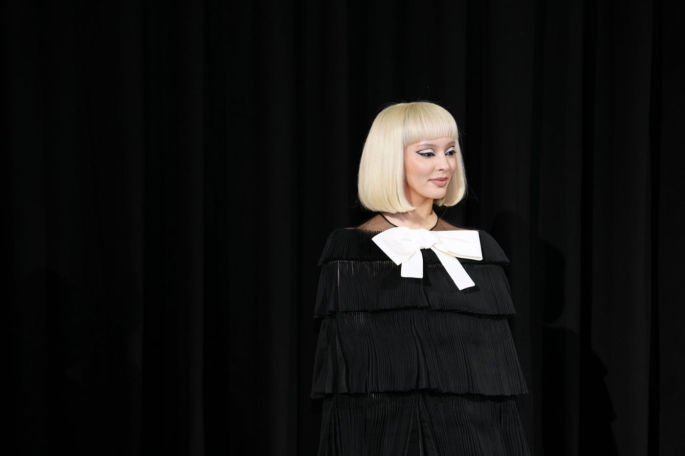 Valentino opens post-Garavani couture with somber note, then high drama | iNFOnews.ca Valentino opens post-Garavani couture with somber note, then high drama | iNFOnews.ca