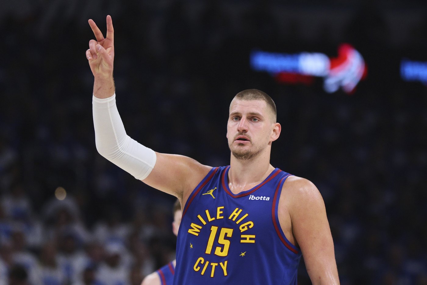 Gilgeous-Alexander, Jokic, Antetokounmpo, Tatum, Mitchell All-NBA 1st team. LeBron, 40, is 2nd team | iNFOnews.ca Gilgeous-Alexander, Jokic, Antetokounmpo, Tatum, Mitchell All-NBA 1st team. LeBron, 40, is 2nd team | iNFOnews.ca