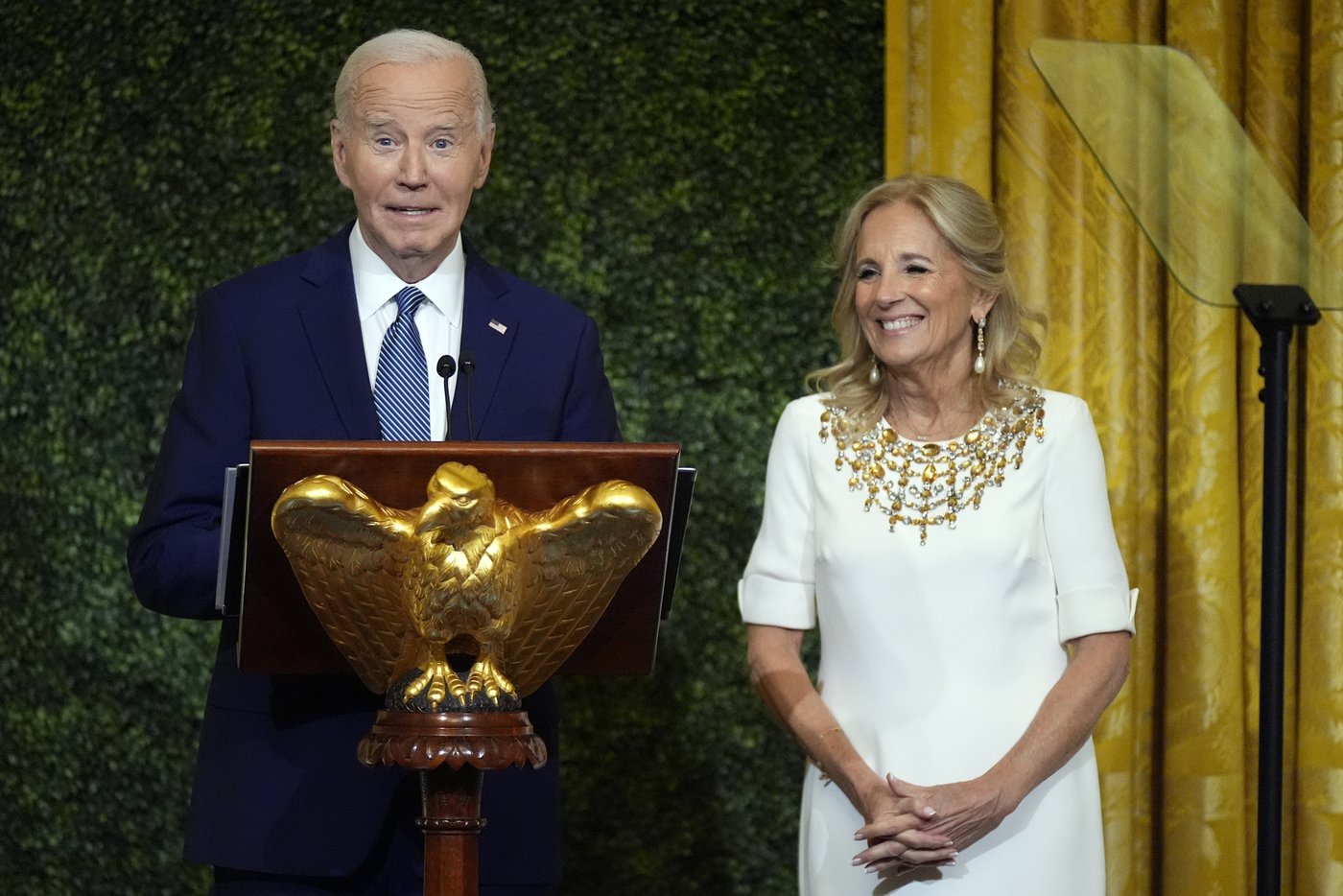 President Biden and first lady toast a reimagined White House tour that she's unveiling on Monday | iNFOnews.ca