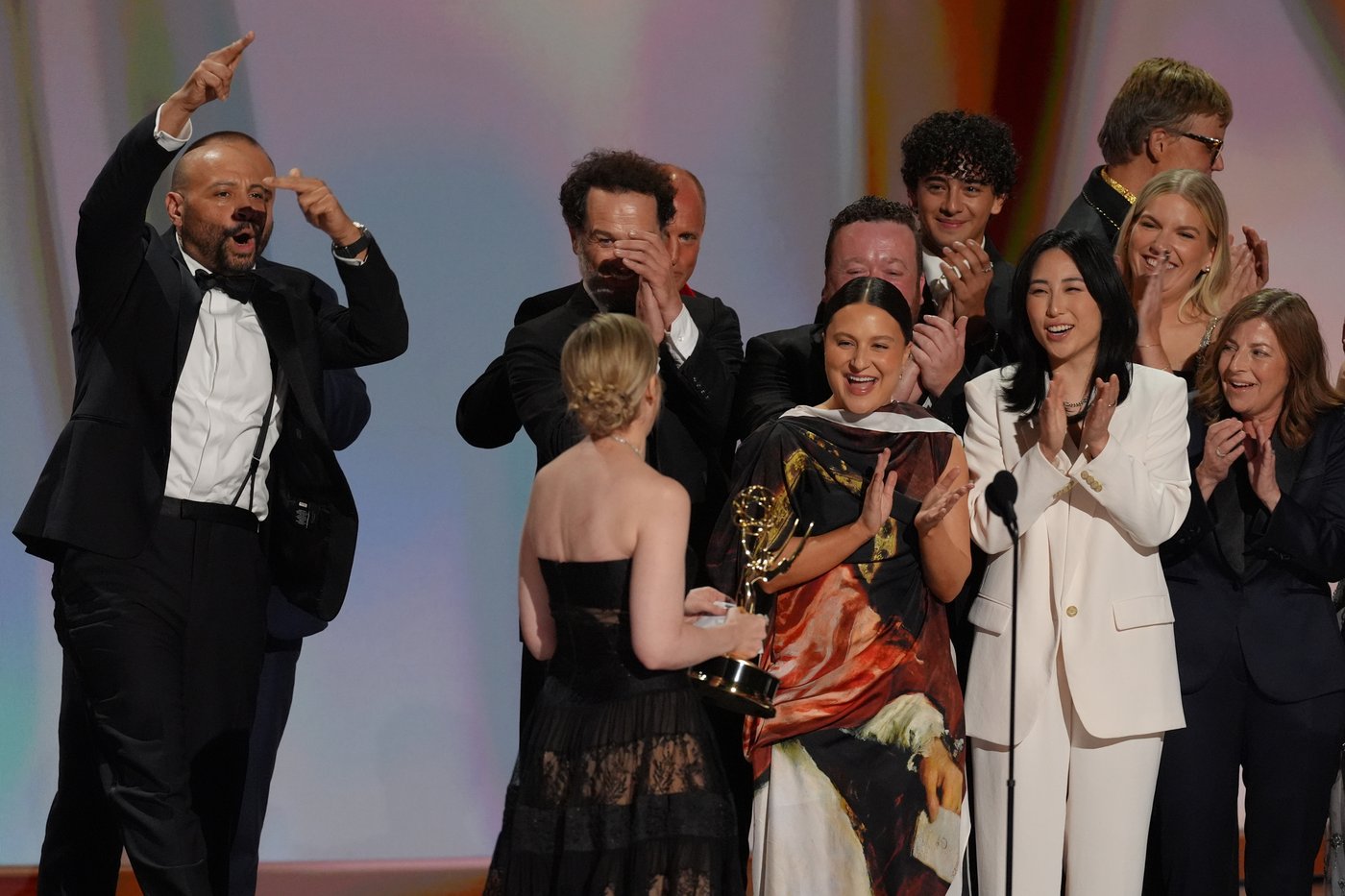 ‘Widow’s Bay’ breaks Emmys record with 14 wins including best comedy series, 'Pitt' wins best drama | iNFOnews.ca