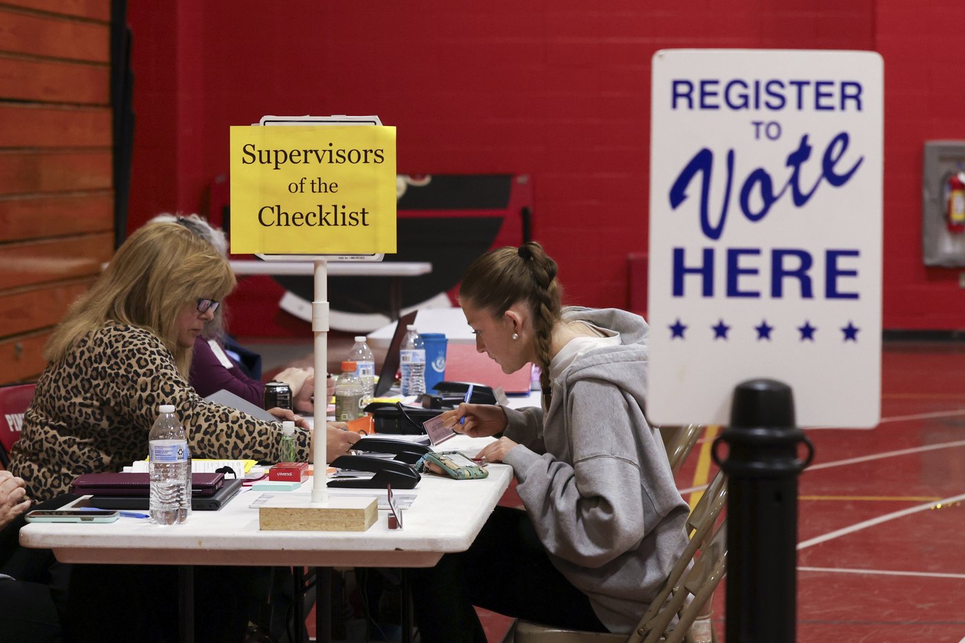 Federal judge will wait to rule on an effort to block Trump's executive order on elections | iNFOnews.ca Federal judge will wait to rule on an effort to block Trump's executive order on elections | iNFOnews.ca