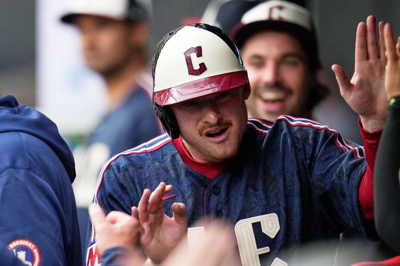 Emerson homers, Crawford singles in go-ahead run in the Mariners' 3-1 win over the Guardians | iNFOnews.ca