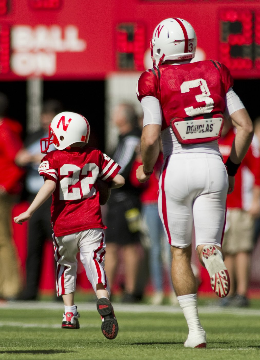 Jack Hoffman, young cancer patient who captured hearts of Nebraska and nation with 2013 TD run, dies | iNFOnews.ca