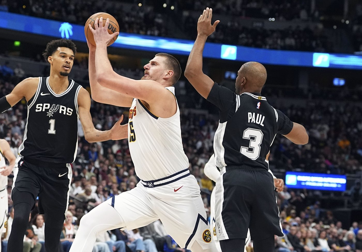 Wembanyama denies Jokic in closing seconds as Spurs beat Nuggets 113-110 | iNFOnews.ca