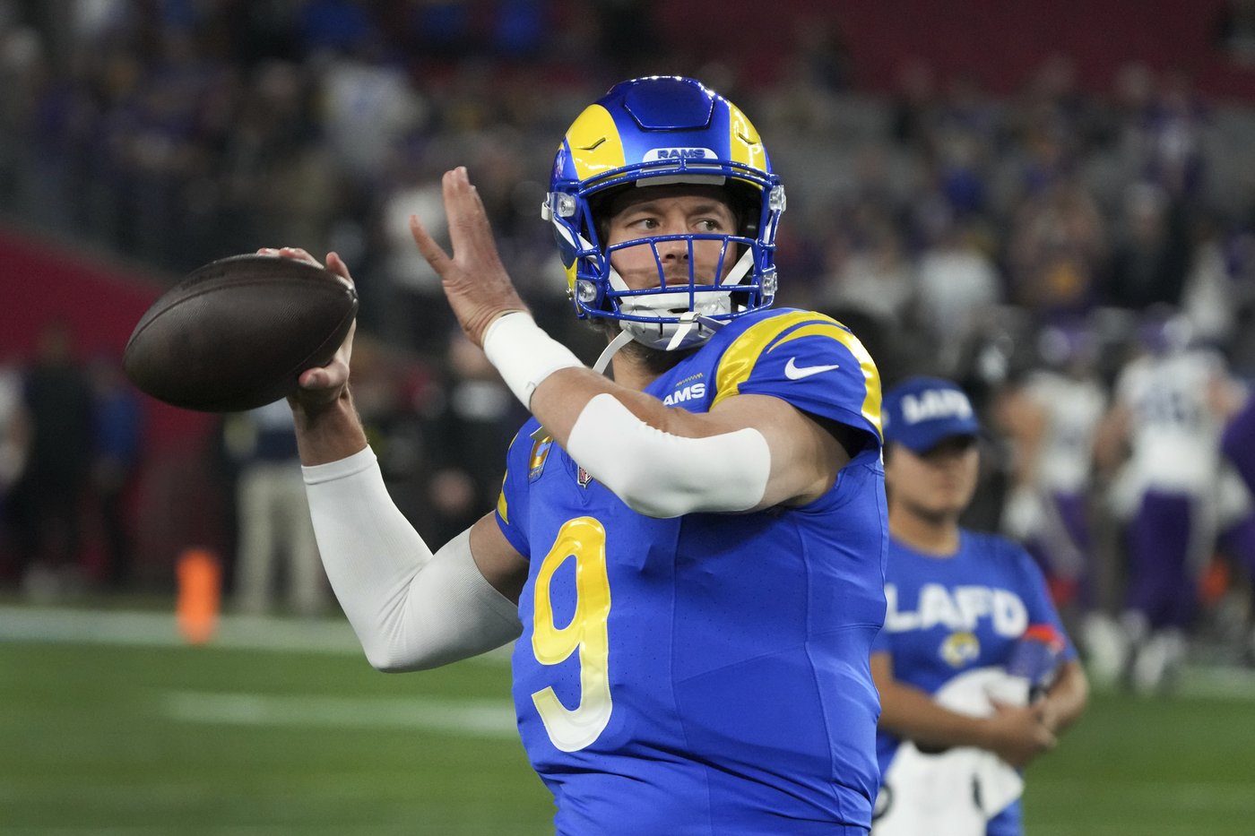 Rams host wild-card playoff game nearly 400 miles east of LA because of wildfires | iNFOnews.ca