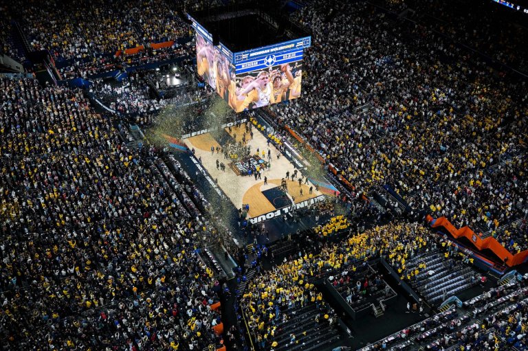 NCAA weighs a 5-year eligibility limit for college athletes that would start at 19 or HS graduation | iNFOnews.ca