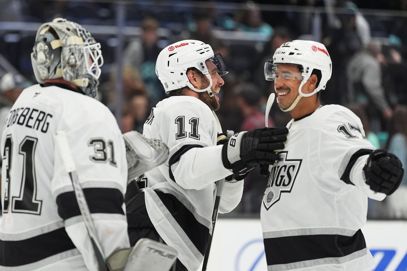 Quinton Byfield scores twice and Kings secure playoff spot with 5-3 win over Kraken | iNFOnews.ca Quinton Byfield scores twice and Kings secure playoff spot with 5-3 win over Kraken | iNFOnews.ca