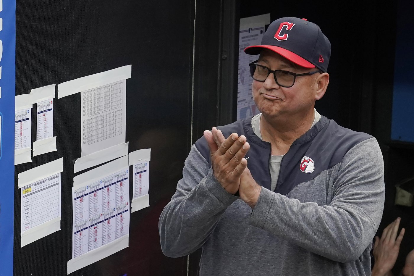 Cincinnati Reds hire Terry Francona as manager a year after he left Cleveland | iNFOnews.ca Cincinnati Reds hire Terry Francona as manager a year after he left Cleveland | iNFOnews.ca