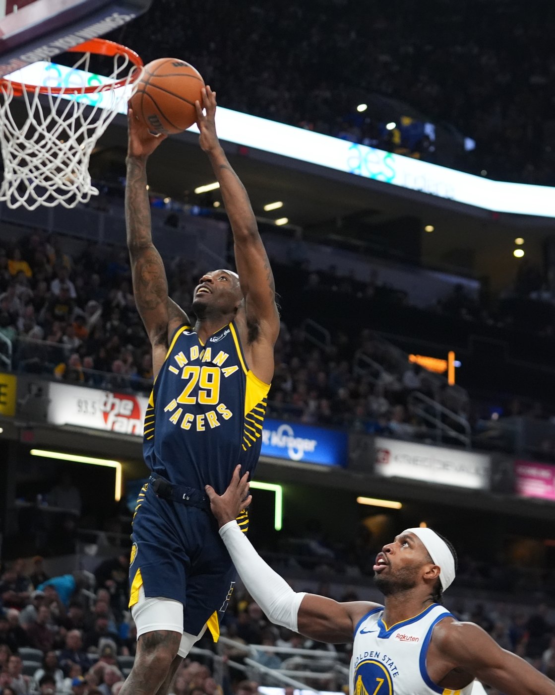 Pacers snap season-opening 5-game losing streak with a 114-109 win over the Warriors | iNFOnews.ca