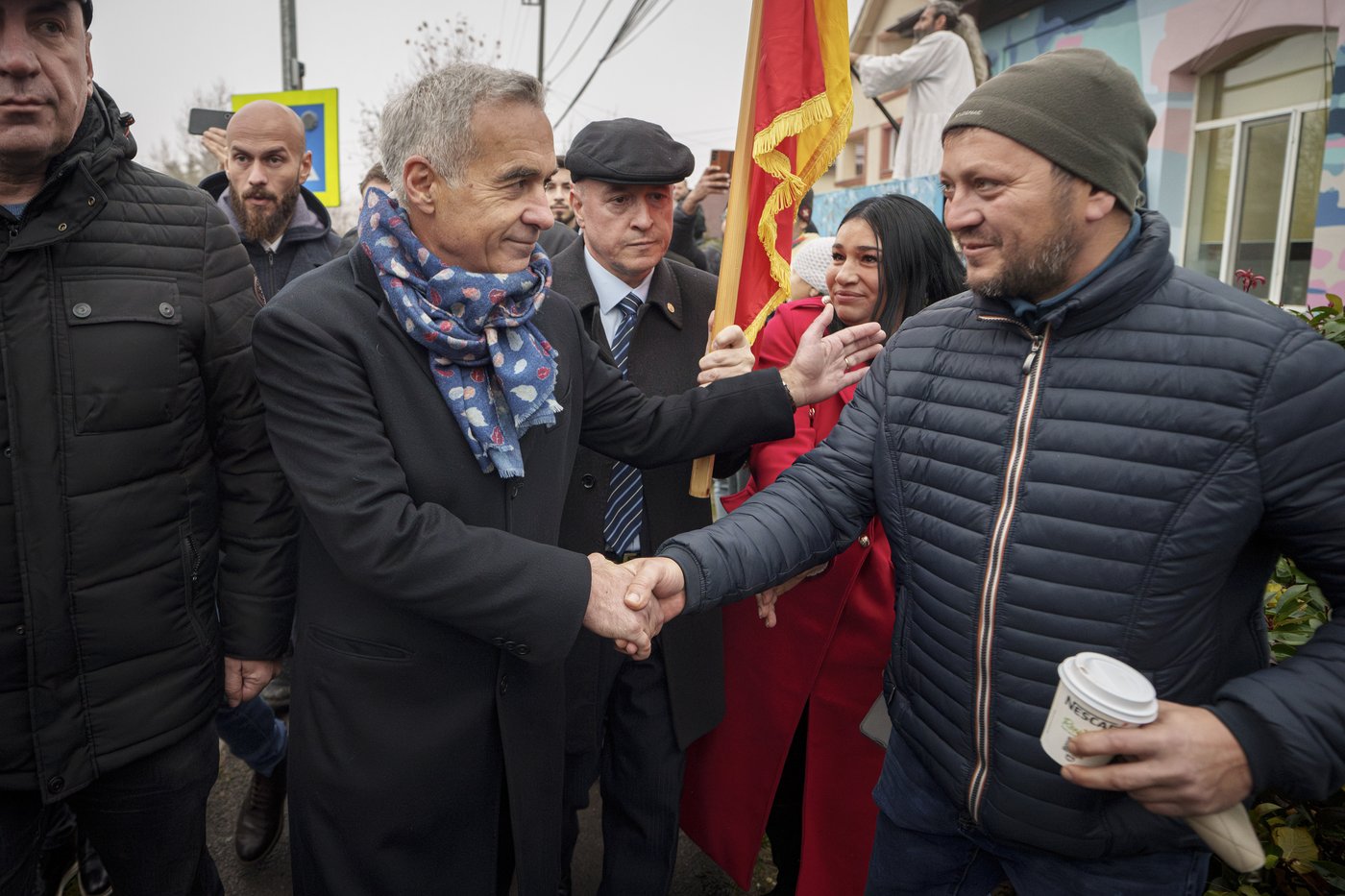 Romania's far-right presidential candidate denounces canceled vote at closed polling station | iNFOnews.ca