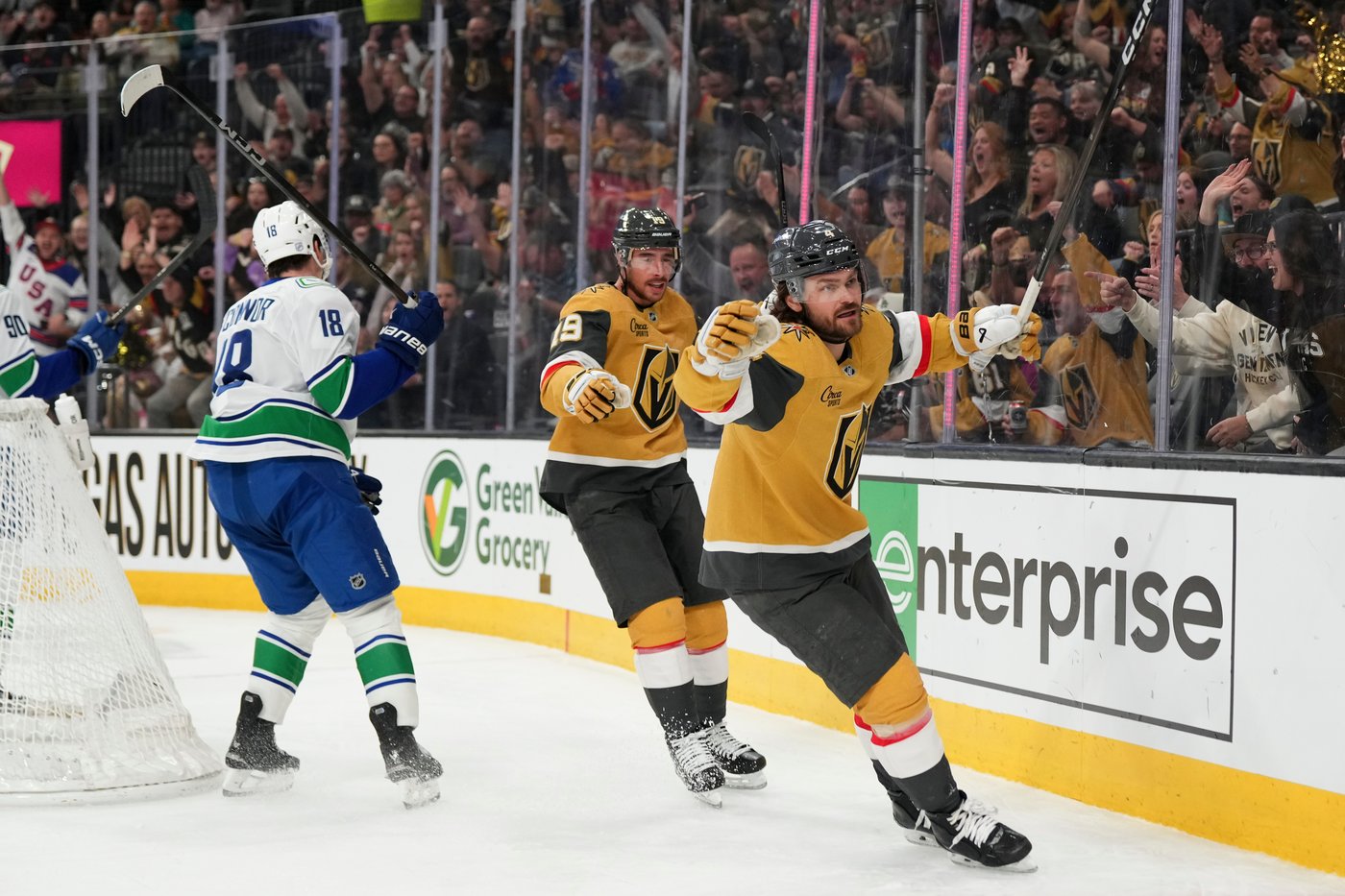 Golden Knights open Tortorella era with 4-2 win over Canucks | iNFOnews.ca Golden Knights open Tortorella era with 4-2 win over Canucks | iNFOnews.ca