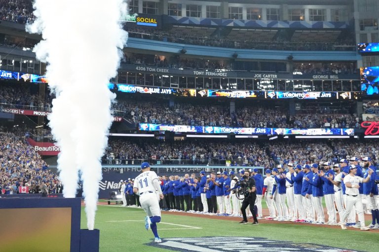 Blue Jays infielder Bichette gets start for Game 3 of World Series against Dodgers | iNFOnews.ca Blue Jays infielder Bichette gets start for Game 3 of World Series against Dodgers | iNFOnews.ca