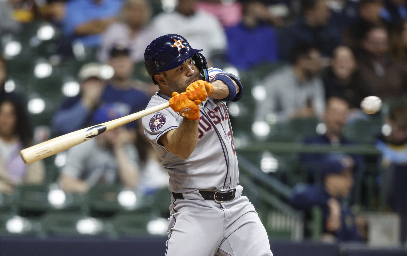 Yelich homers and Myers takes a step forward in Brewers' 5-1 victory over Astros | iNFOnews.ca