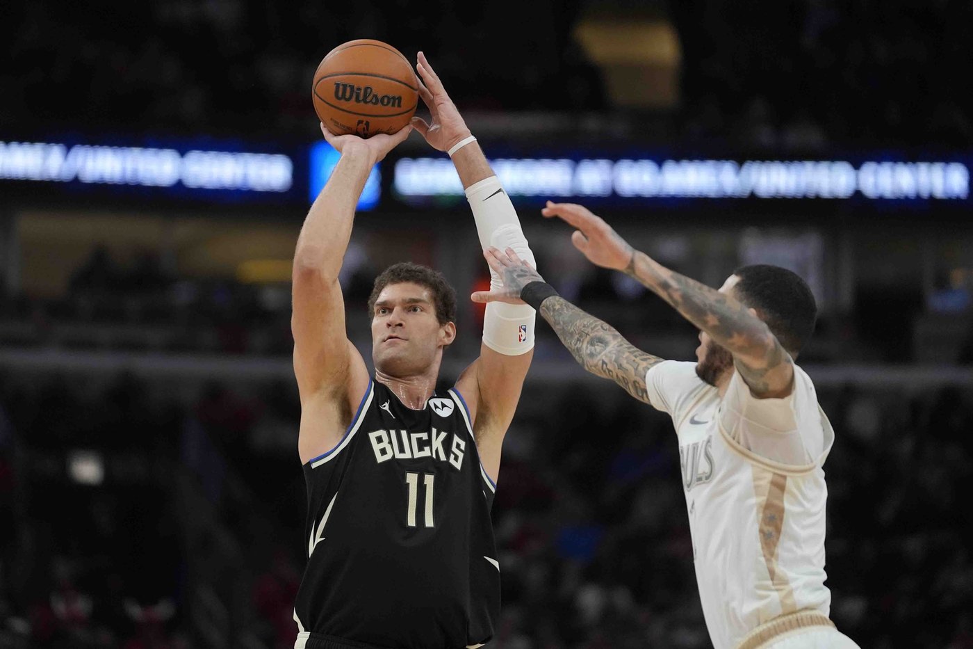 Giddey's triple-double sends Bulls to 116-111 win over Bucks | iNFOnews.ca